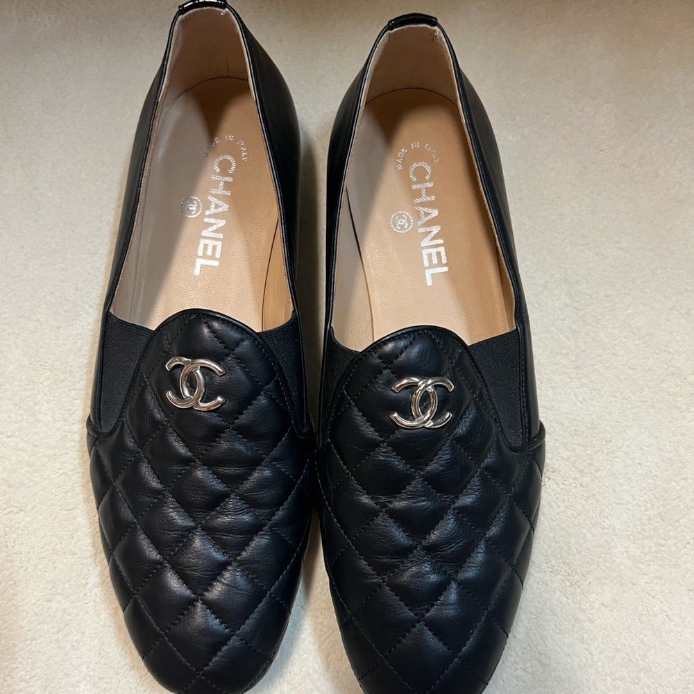 Chanel Leather Loafers Black Interlocking CC Logo excellent condition